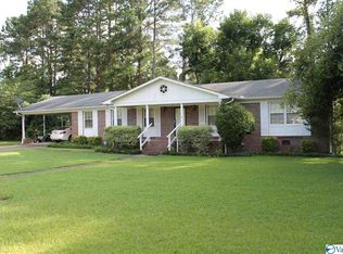112 Meadowview Cir, Gadsden, AL 35901
