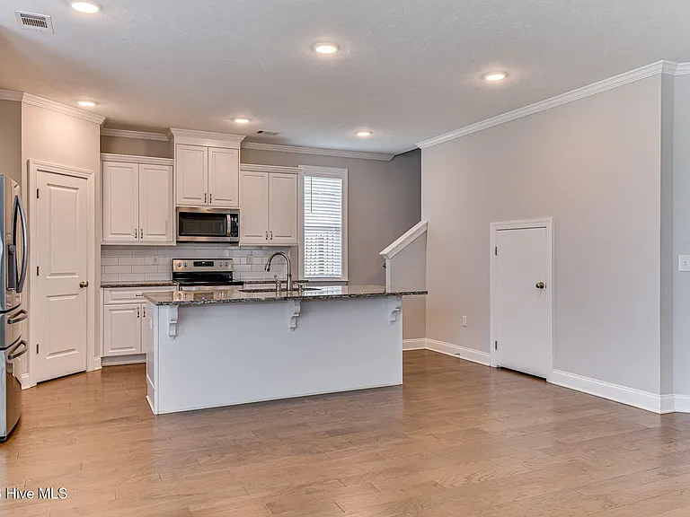 3153 Wayne Dr — Photo 17