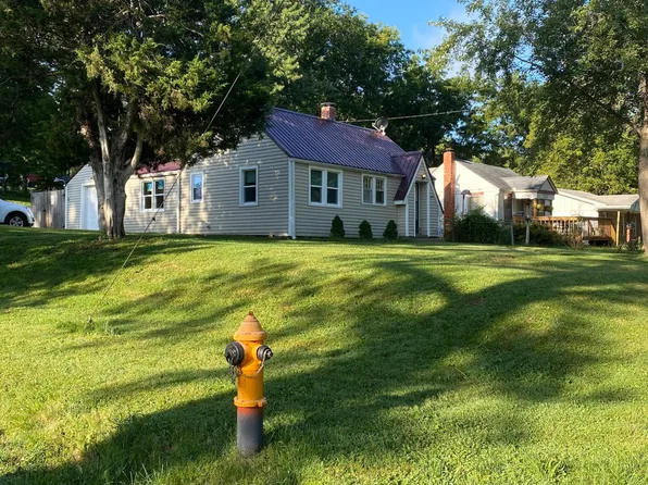 529 E Hereford Ave, Independence, MO 64055