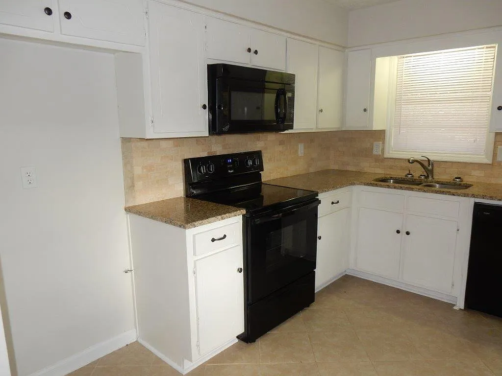 Twin Chapel Subdivision — Photo 4