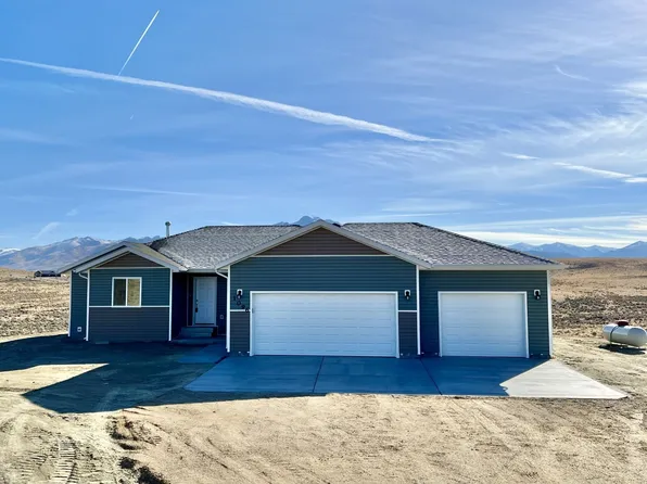 1096 Sun Valley Rd, Spring Creek, NV 89815