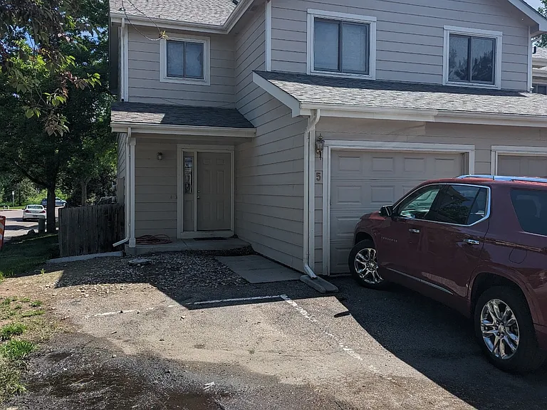 Underhill Dr — Photo 1