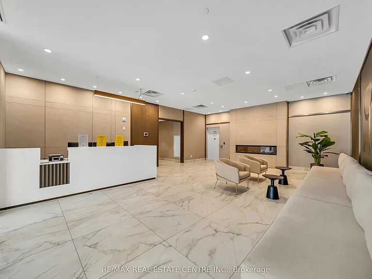 490 Gordon Krantz Ave #504 — Photo 3