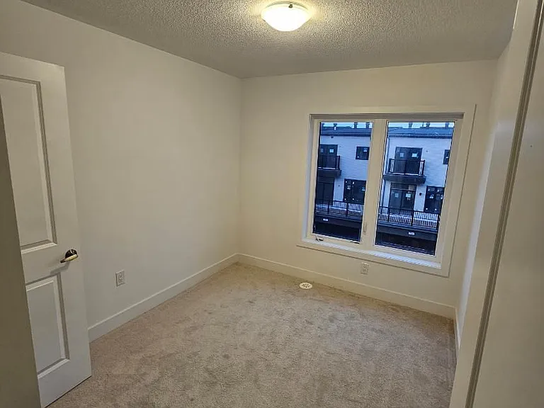763 Stanstead Path — Photo 19