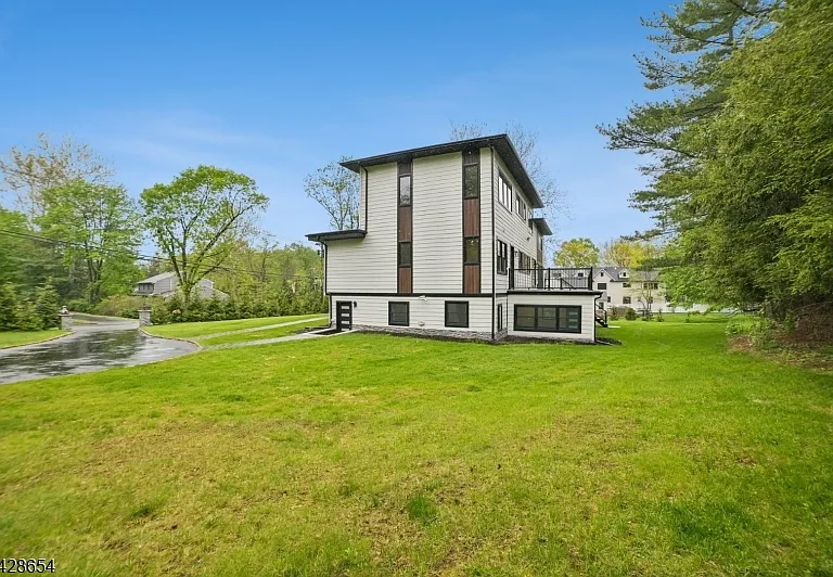 148 Great Hills Rd — Photo 41