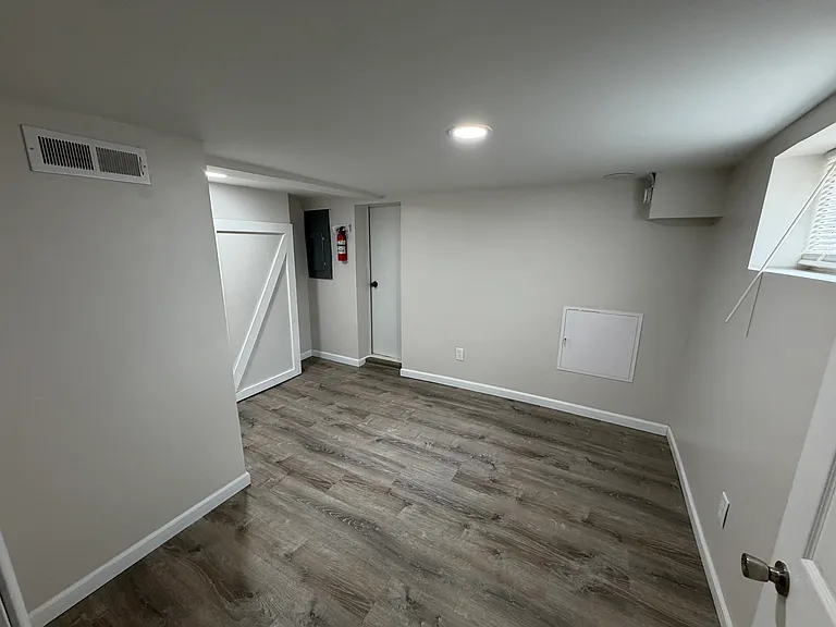 11673 Huntington Rd — Photo 23