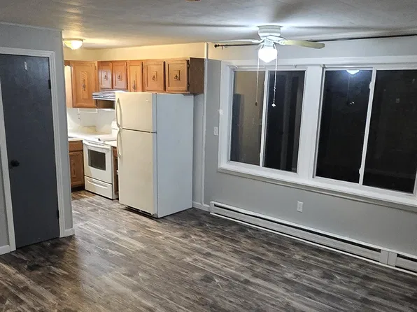 109 Overlook Dr #B, Slippery Rock, PA 16057