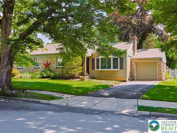 1882 Ridgelawn Ave, Bethlehem, PA 18018