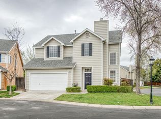 1003 E Monticello Cir, Fresno, CA 93720