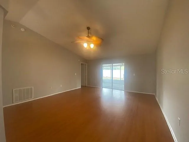 3938 Creek Woods Dr — Photo 12