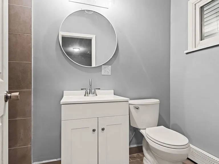 133 Gregory Ave #2 — Photo 2