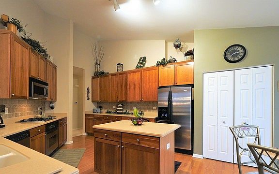 3rd image of 11310 Balmoral Dr