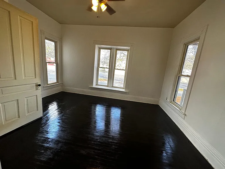 717 E Center St #A — Photo 6