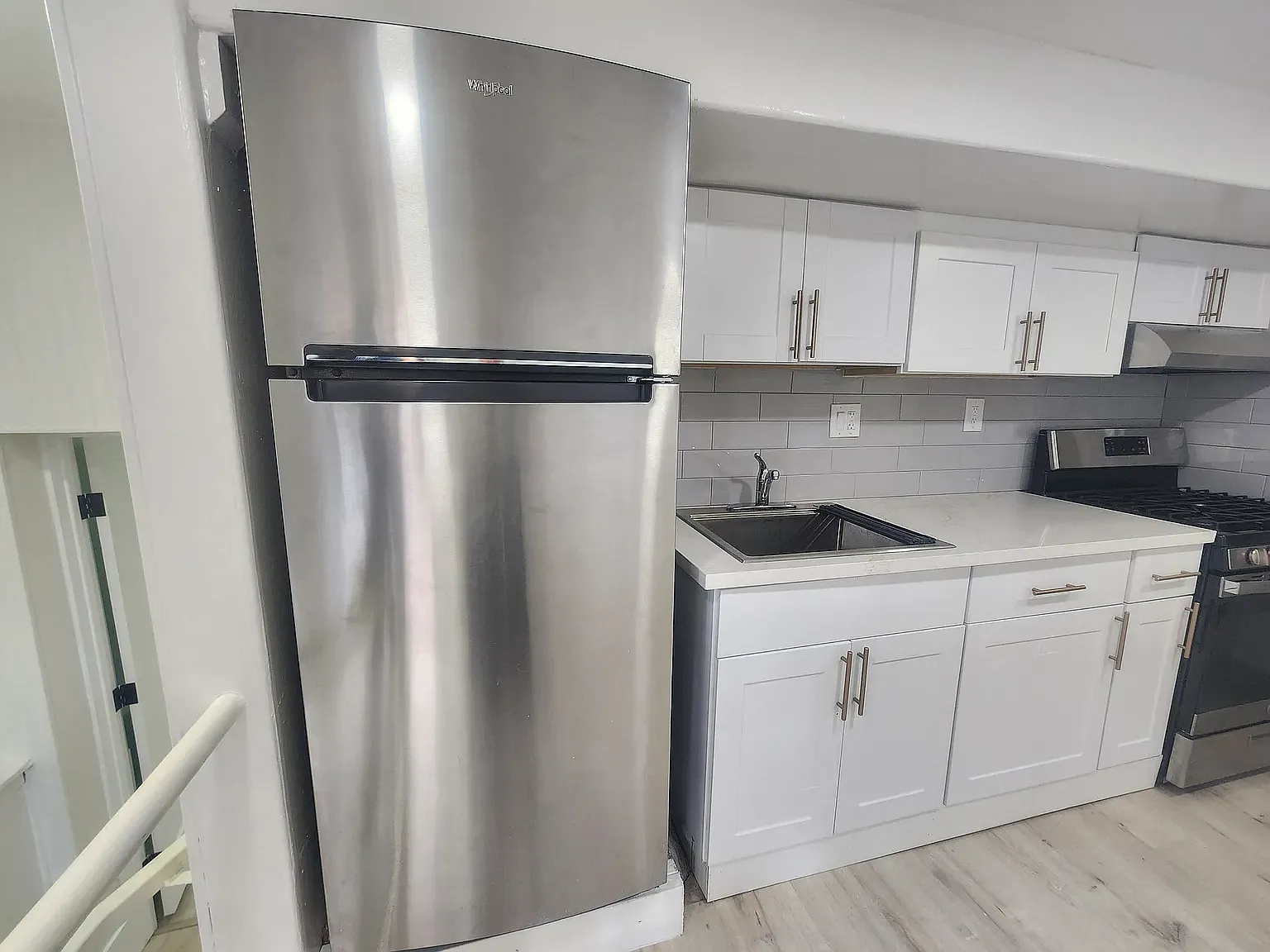 1 bed, 600 sqft, $2,099 — Photo 2