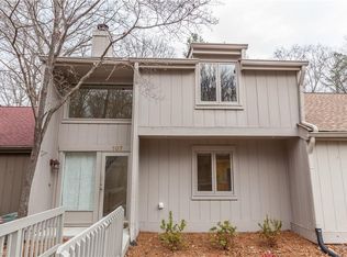 107 Lamplighter Cir, Winston Salem, NC 27104