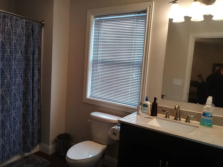 335 S College Ave — Photo 48