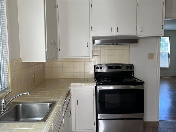 4th image of 35 Naglee Ave APT 2