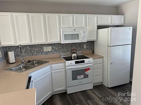 5th image of 14311 Tranters Creek Ln