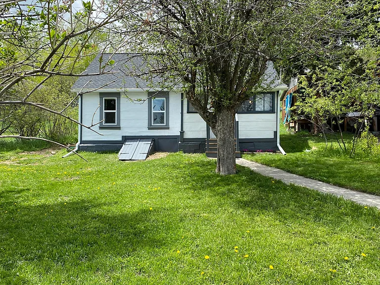 410 S McGillen Ave — Photo 4