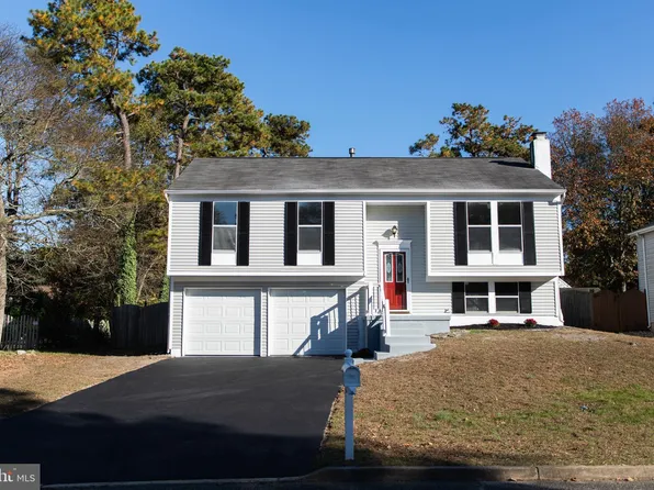 44 Lady Diana Cir, Marlton, NJ 08053