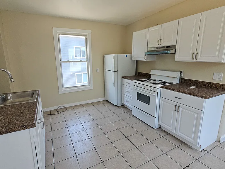 187-2 Saltonstall Ave #2B — Photo 8
