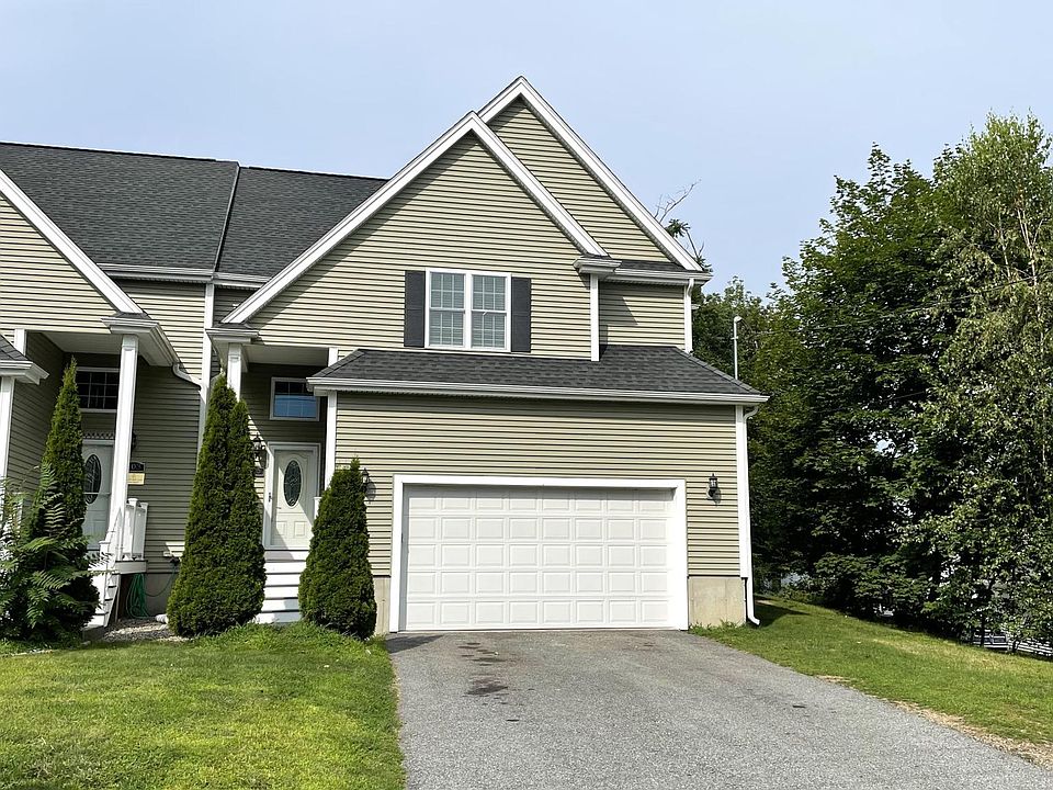 Front / Driveway