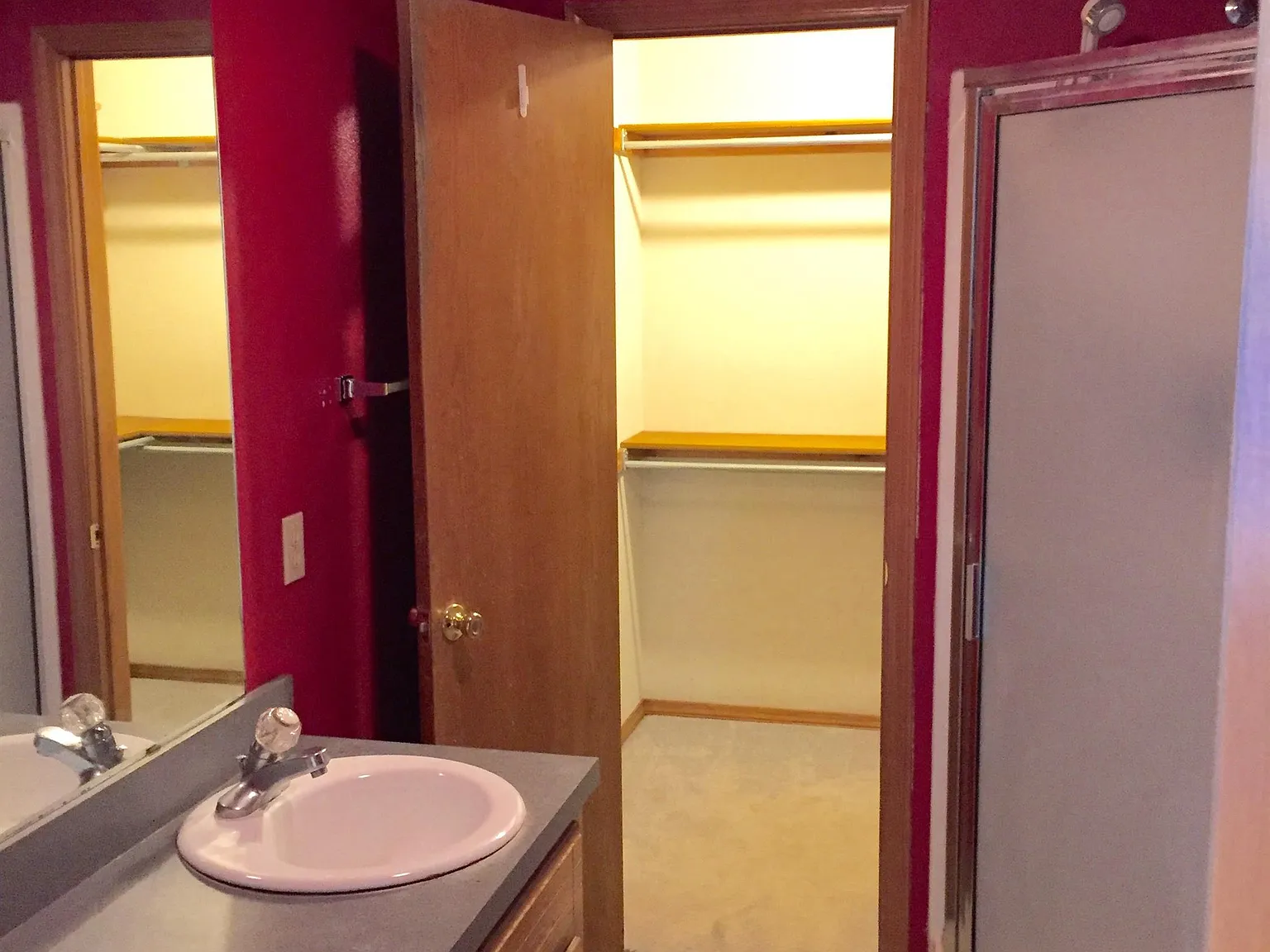 214 W Dewey St - Unit... — Photo 3