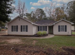 180 Waverly Cir, Waverly Hall, GA 31831