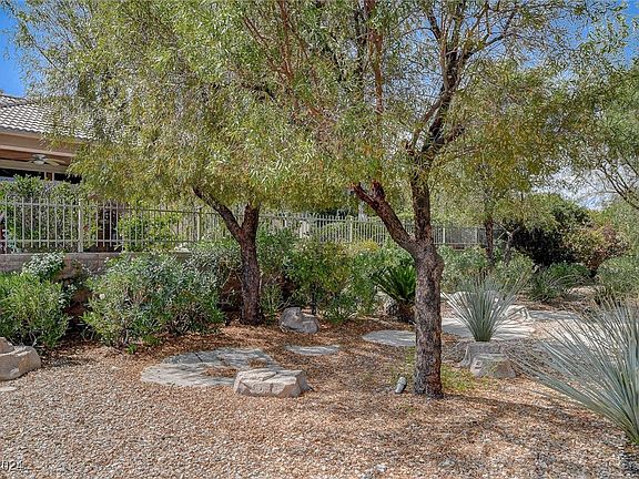 5th image of 4589 Bersaglio St