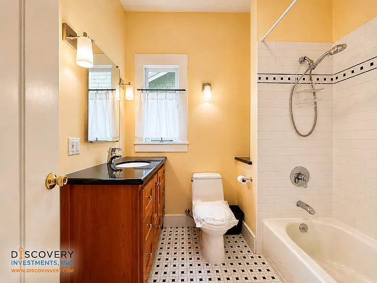 460 Stow Ave — Photo 46
