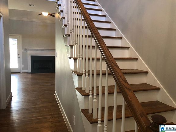 3rd image of 2700 Crandall Ct