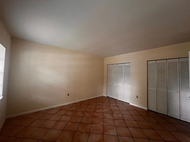 504 Santander Ave — Photo 10