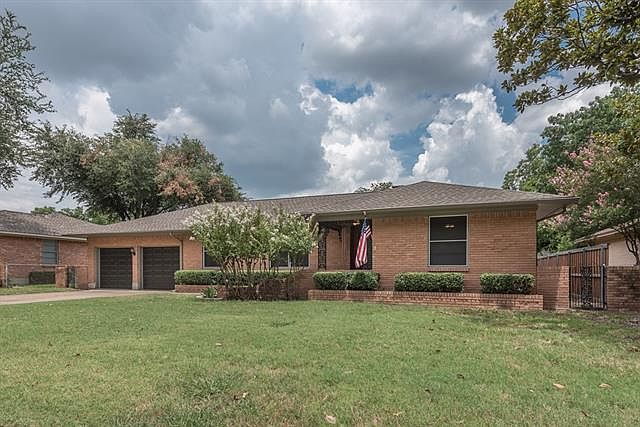 1st image of 1718 Robin Ln