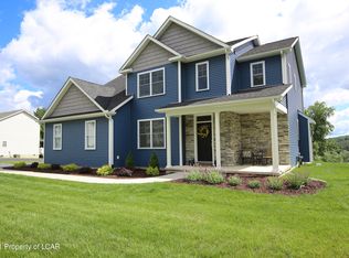 350 Vista Dr, Shavertown, PA 18708