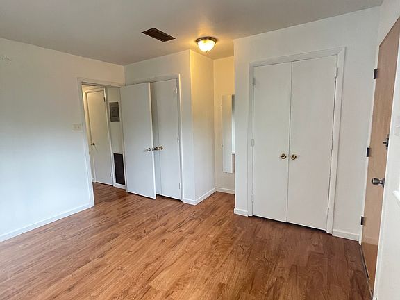 5th image of 2200 S Illinois Ave #4