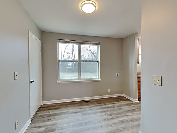 5th image of 6203 Sunnyside Dr