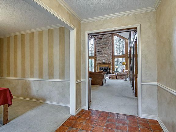 5th image of 3 Thornhedge Ct