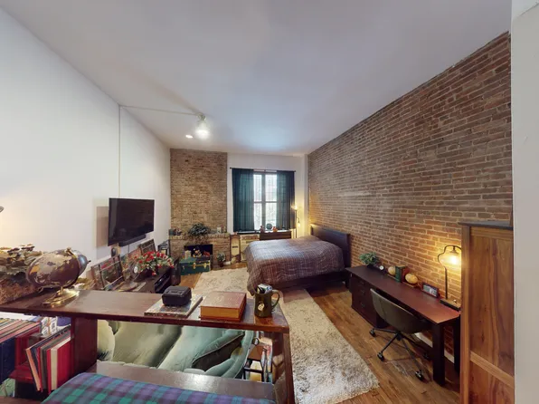 46 West 85th Street image 1 of 14
