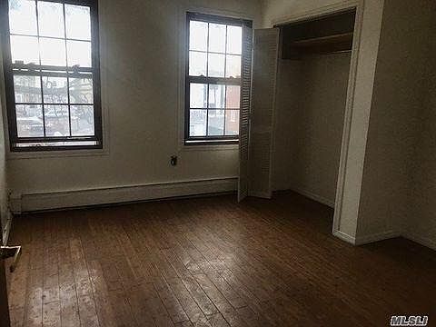 3rd image of 8736 112th St