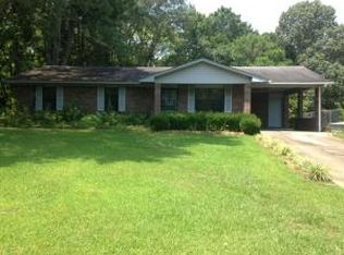 321 Little St, West Point, MS 39773