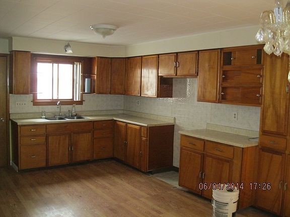 5th image of 5050 Oakwood Dr
