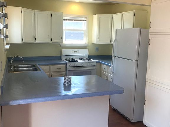 4th image of 518 Catalpa Dr