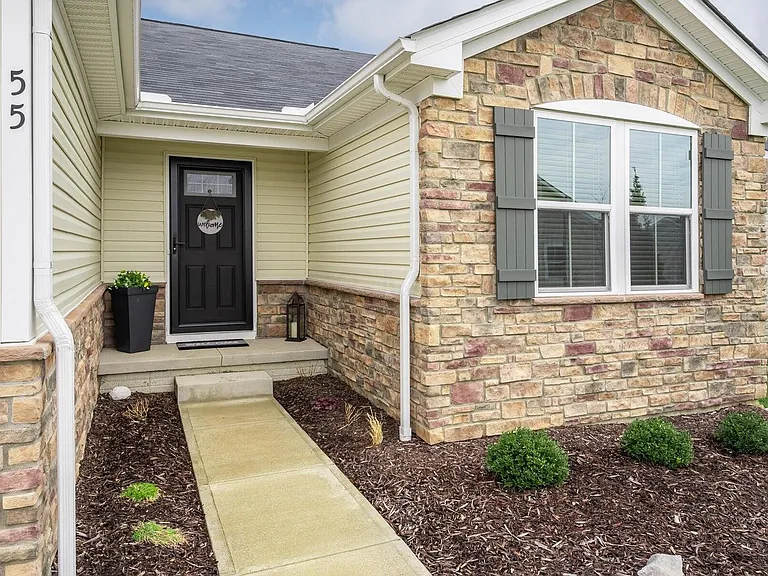 55 Isaac Ln — Photo 3