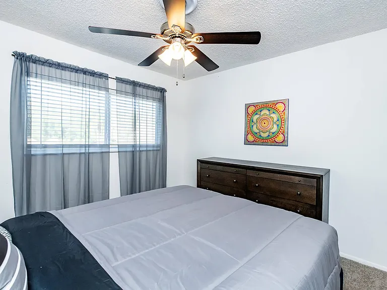 Urban Place Apartments — Photo 66