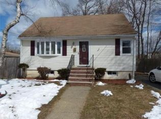 12 Cedar St, Saugus, MA 01906