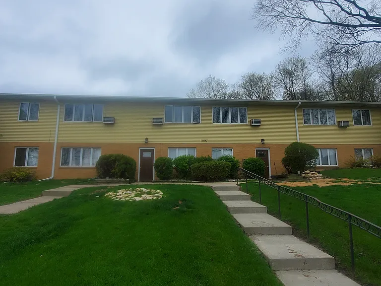 1097 Oakview Dr #5 — Photo 20