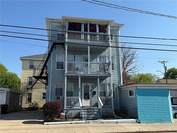4th image of 398 Willow St