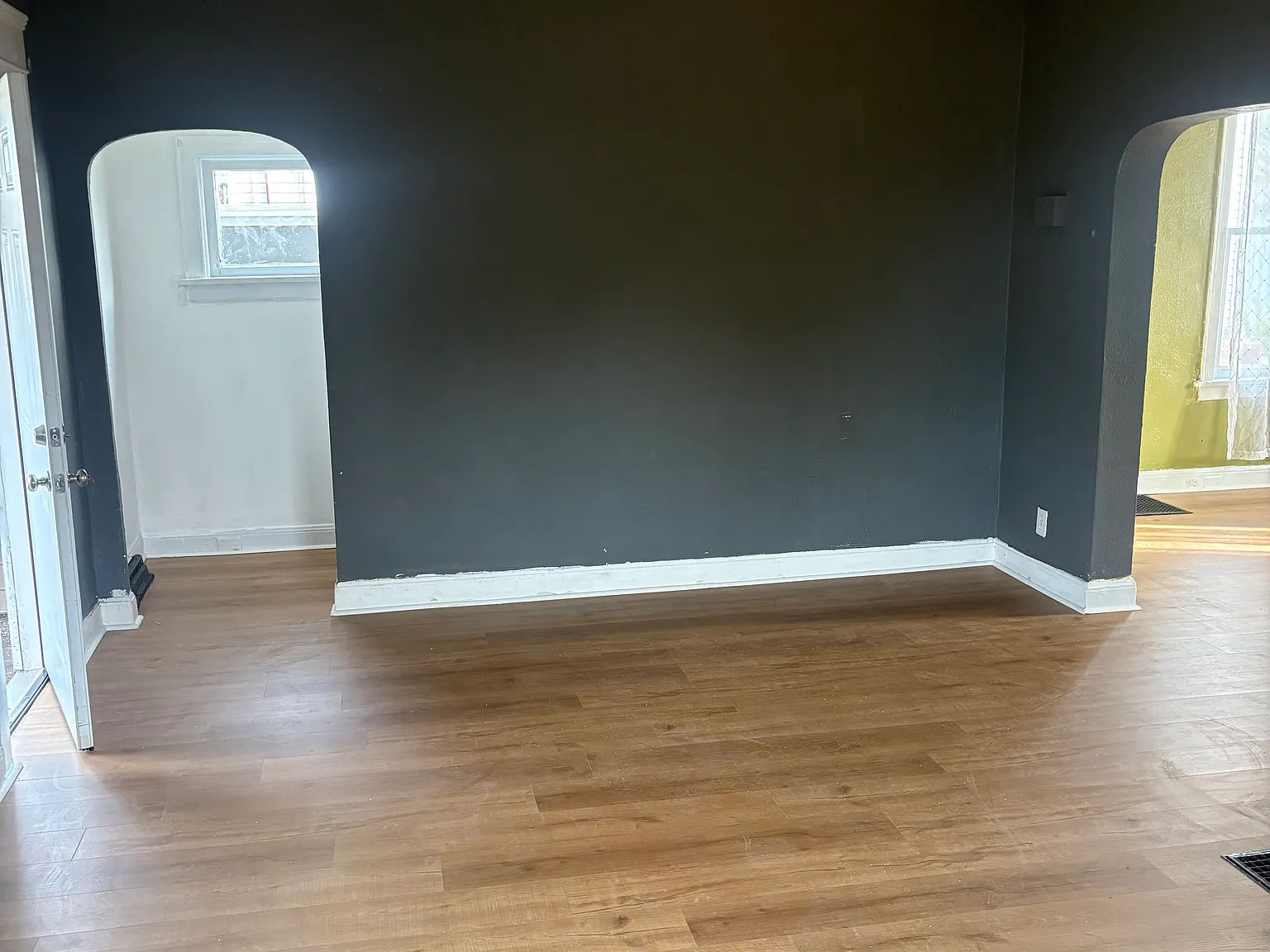 3 bed, 1650 sqft, $900 — Photo 4