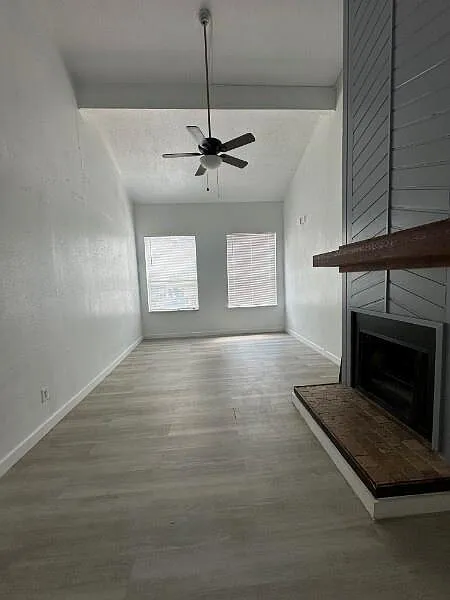 1 bed, 1.0 bath, 744 sqft, $1,100 — Photo 3