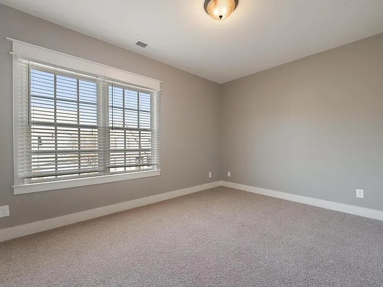 3347 Chase Ct — Photo 29